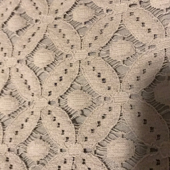 Grey crochet skirt - Picture 3 of 4